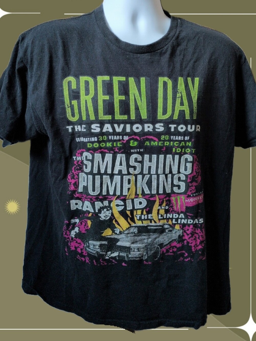 ✨ Green Day The Saviors Tour Tee Shirt Est. Size L